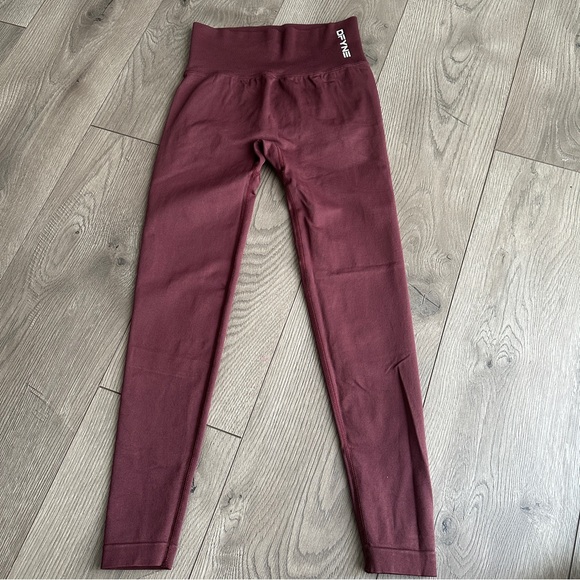 DFYNE Dynamic leggings
scrunch bum size Small - Picture 4 of 10